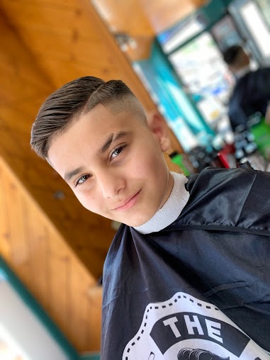 Smart kids' side parting